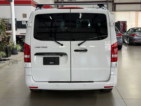 Used 2019 Mercedes-Benz Metris Passenger image 3