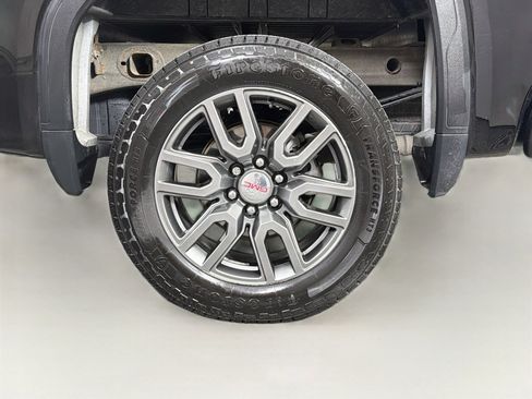 Used 2022 GMC Sierra 1500 AT4 w/ AT4 Premium Package AWD/4WD image 34