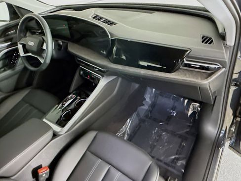 New 2025 Audi Q5 Premium Plus image 30