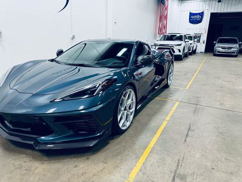 Used 2021 Chevrolet Corvette Stingray Premium Conv w/ Z51 Performance Package image 21