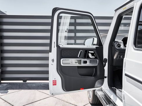 Used 2026 Mercedes-Benz G 63 AMG 4MATIC image 24
