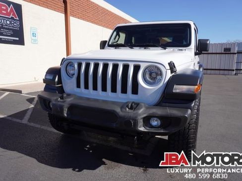Used 2020 Jeep Wrangler Sport image 18