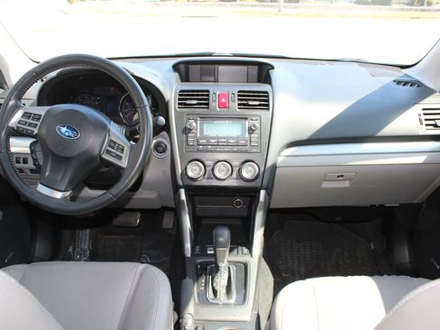 Used 2015 Subaru Forester 2.5i Touring image 8