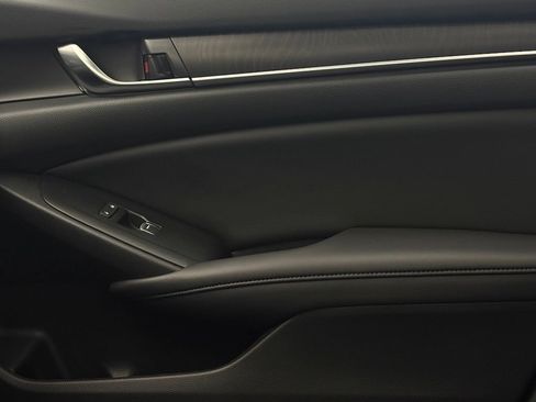 Used 2020 Honda Accord EX-L image 39