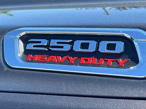 Used 2024 RAM 2500 Laramie AWD/4WD image 27
