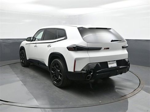 New 2026 BMW XM Label Red w/ M Driver's Package image 5