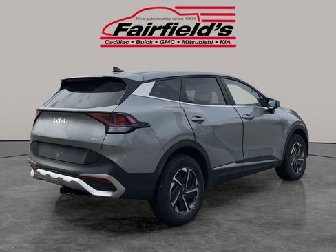 Used 2023 Kia Sportage LX image 5