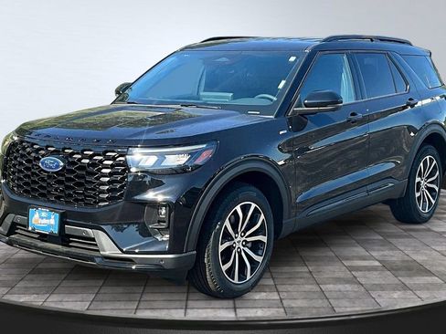 New 2026 Ford Explorer ST-Line AWD/4WD image 2
