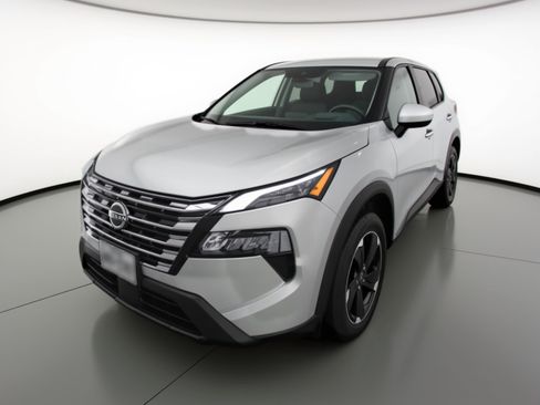 Used 2025 Nissan Rogue SV FWD image 3