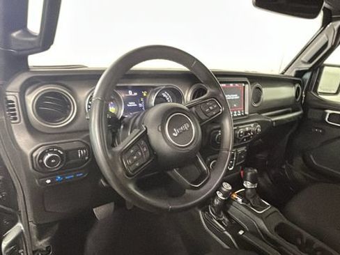 Used 2023 Jeep Wrangler Unlimited w/ 8.4" Radio Group AWD/4WD image 12