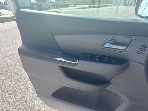 Used 2013 Honda Odyssey Touring image 36