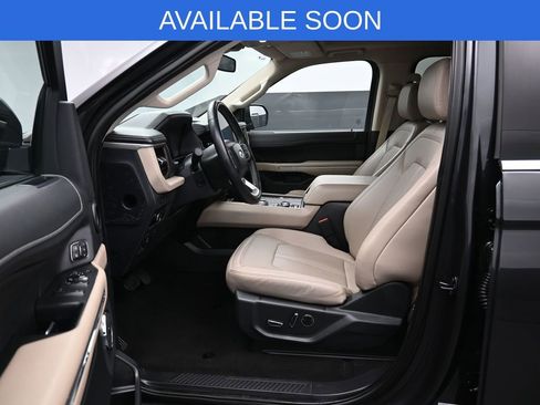 Used 2024 Ford Expedition Max Limited image 9