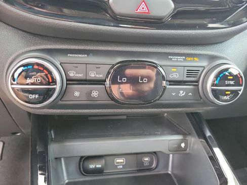 New 2025 Kia Soul S image 24