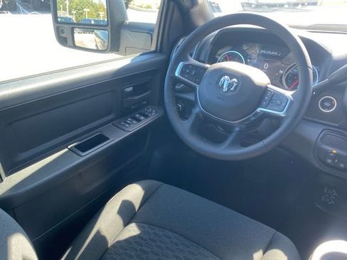 New 2025 RAM 2500 Tradesman image 31