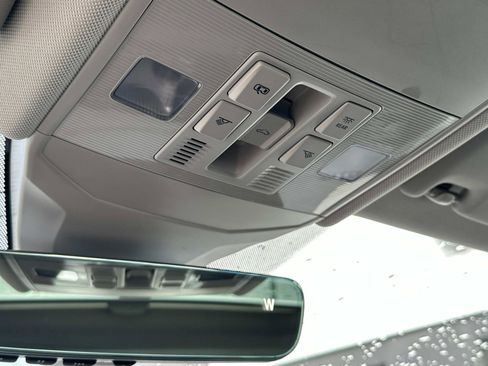 Used 2022 Volkswagen Jetta SE w/ Panoramic Sunroof Package image 30