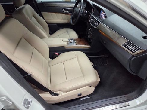Used 2010 Mercedes-Benz E 350 Sedan image 16