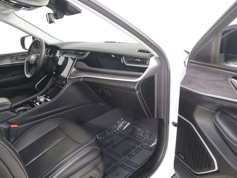 Used 2023 Jeep Grand Cherokee 4WD 4xe image 46