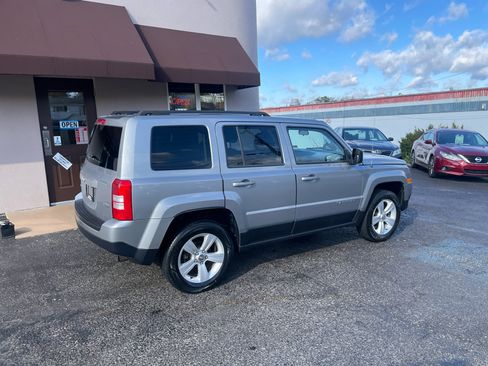 Used 2014 Jeep Patriot Latitude image 5