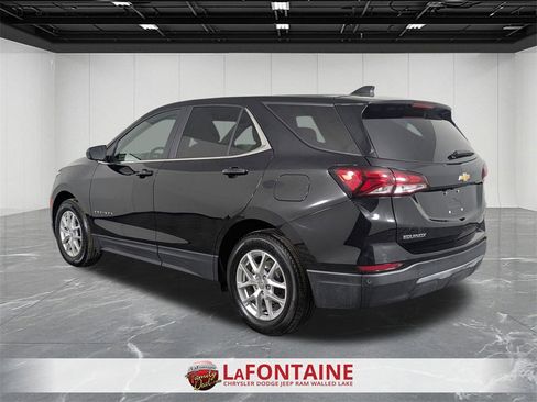 Used 2024 Chevrolet Equinox LT image 3