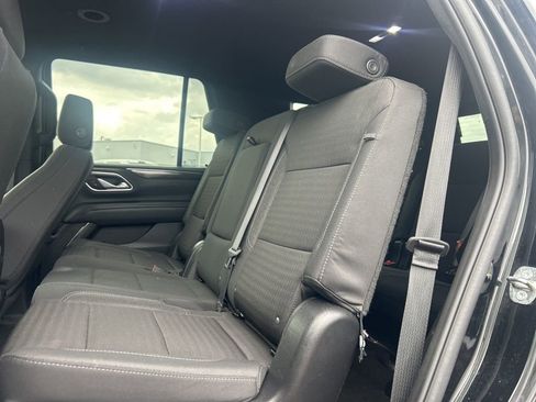 Used 2024 GMC Yukon SLE image 7