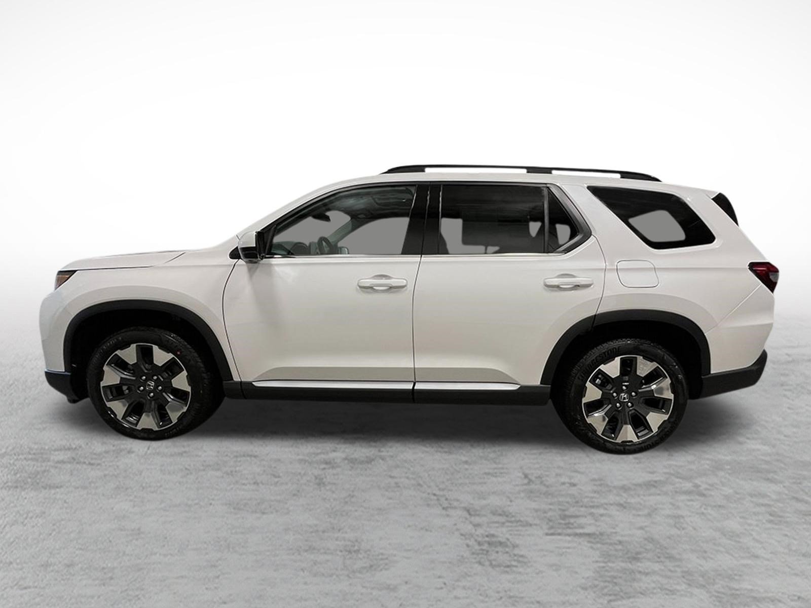 New 2026 Honda Pilot Touring image 2