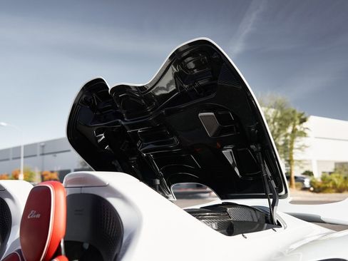 Used 2021 McLaren Elva image 27