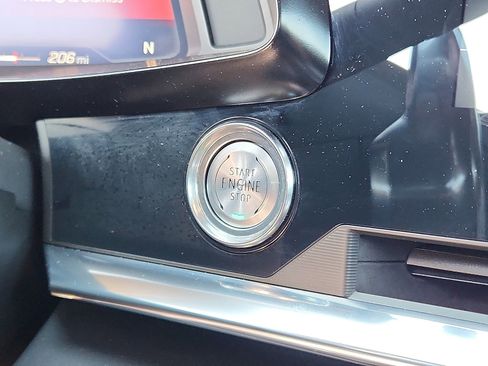 Used 2020 Chevrolet Corvette Stingray w/ Z51 Performance Package image 20