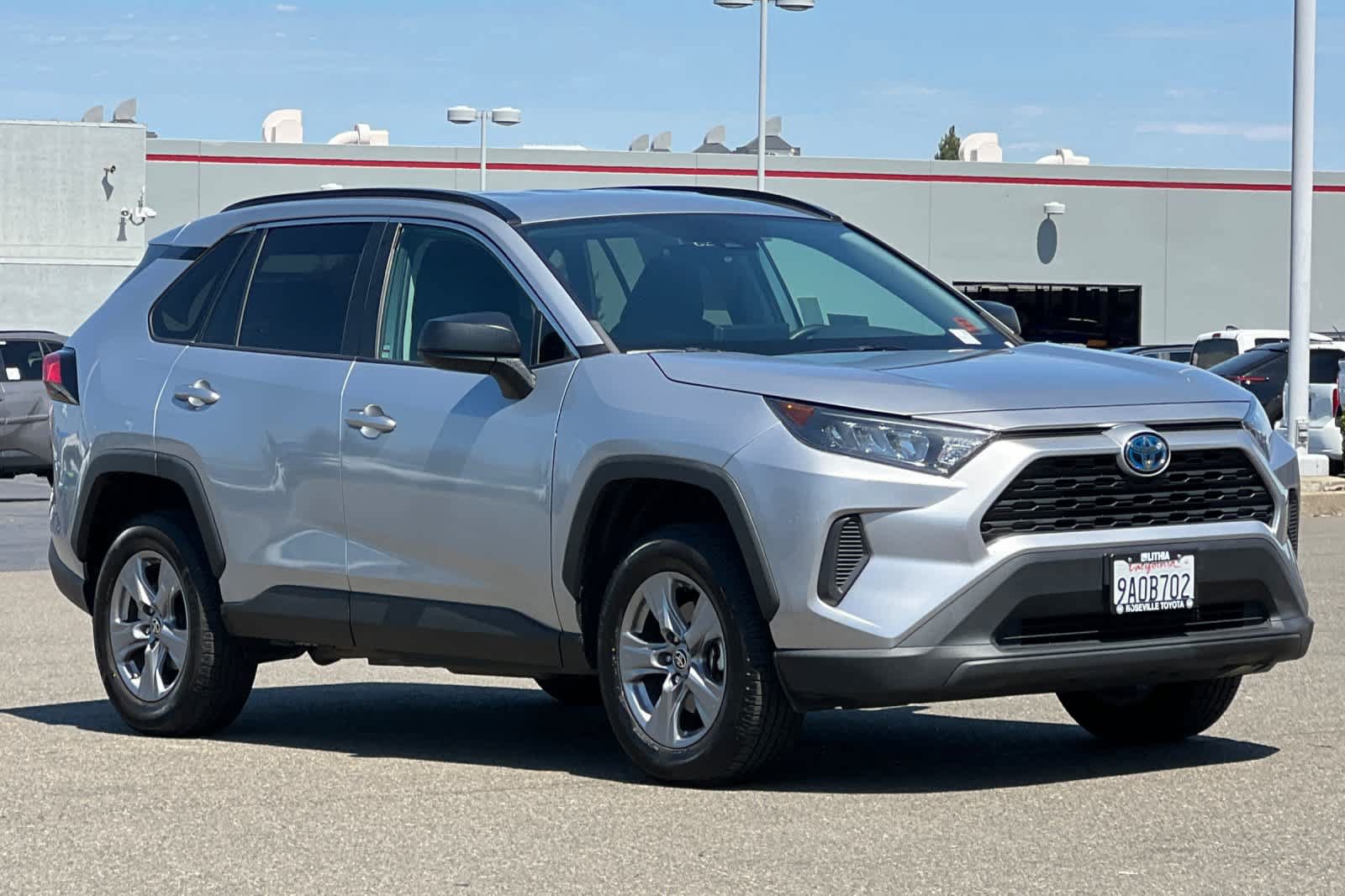 Certified 2022 Toyota RAV4 LE AWD/4WD image 5