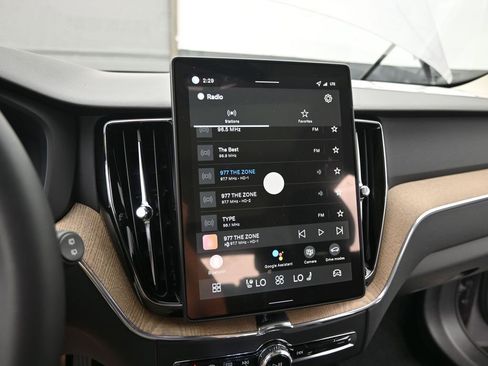 New 2026 Volvo XC60 B5 Plus w/ Protection Package Premier image 22