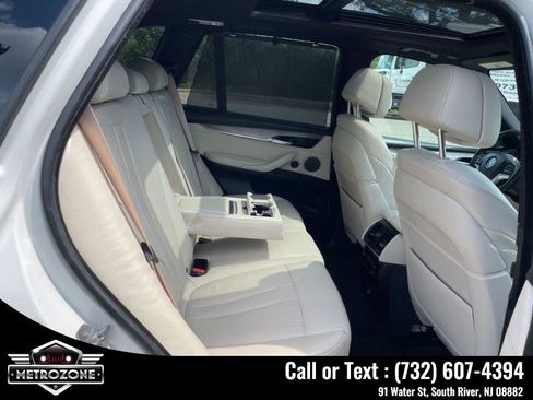 Used 2017 BMW X5 xDrive50i w/ Executive Package image 21
