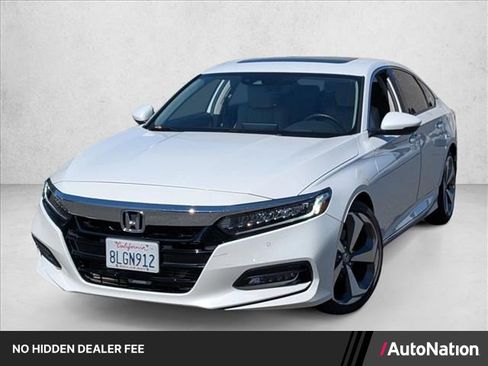 Used 2018 Honda Accord Touring image 1