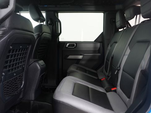 Used 2021 Ford Bronco Black Diamond image 21