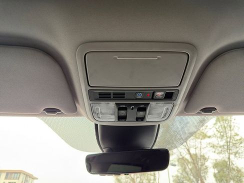 Used 2023 Honda Odyssey Elite image 24