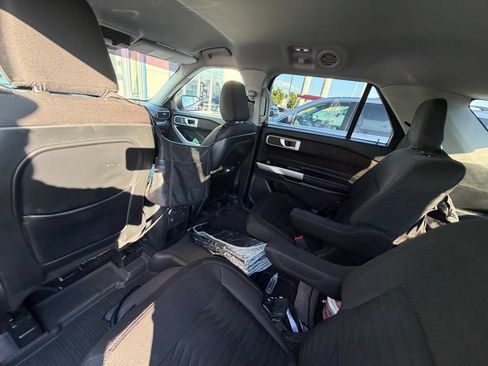 Used 2020 Ford Explorer XLT w/ Comfort Package AWD/4WD image 10