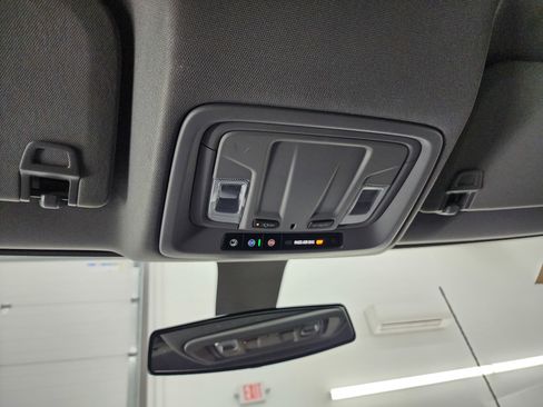 Used 2022 GMC Sierra 2500 SLE w/ SLE Value Package; image 12