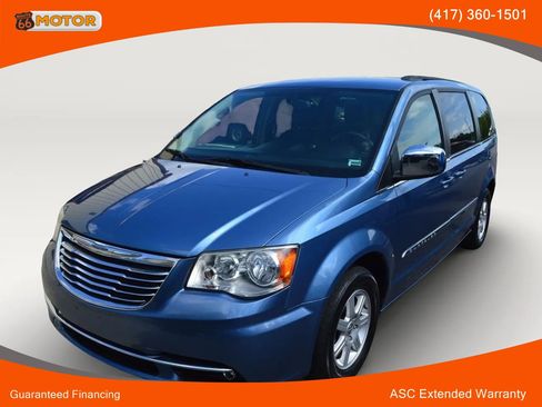 Used 2012 Chrysler Town & Country Touring w/ Entertainment Group #1 FWD image 1