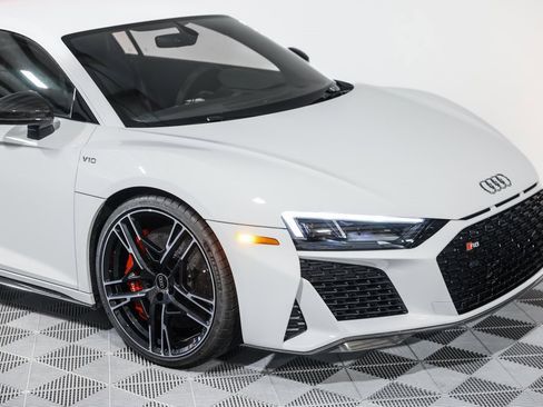 Used 2023 Audi R8 V10 performance image 5