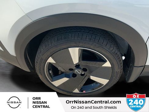 New 2026 Nissan Kicks SR w/ SR Premium Package FWD image 9