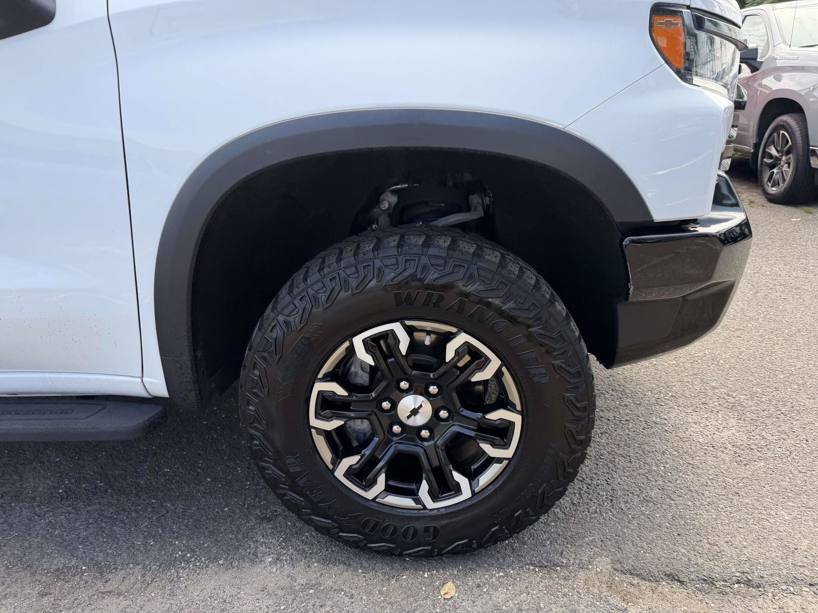 Used 2023 Chevrolet Silverado 1500 ZR2 w/ LPO, Dark Essentials Package AWD/4WD image 7
