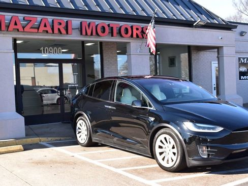 Used 2016 Tesla Model X 75D image 9