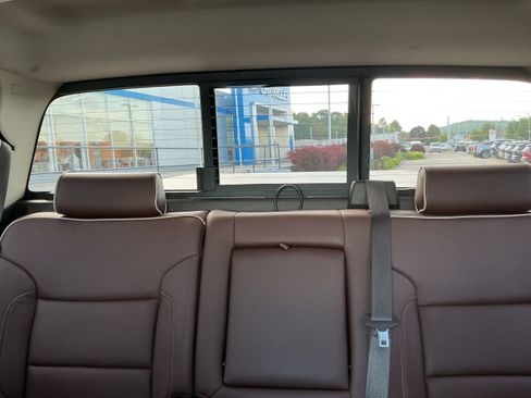 Used 2015 Chevrolet Silverado 2500 High Country w/ Duramax Plus Package AWD/4WD image 12