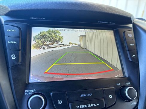 Used 2016 Hyundai Veloster Turbo w/ Option Group 04 FWD image 22