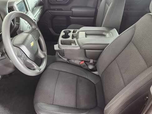 Used 2019 Chevrolet Silverado 1500 Custom w/ Custom Convenience Package AWD/4WD image 11