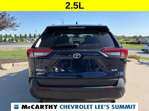 Used 2024 Toyota RAV4 XLE FWD image 12