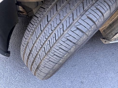 Used 2014 Chrysler Town & Country S image 15