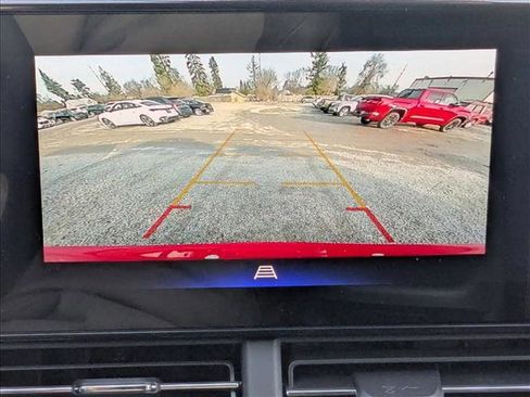 New 2026 Chevrolet Trax LT w/ Sunroof Package image 15