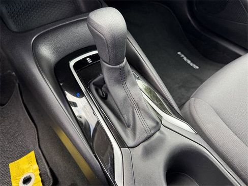 Certified 2025 Toyota Corolla LE image 17