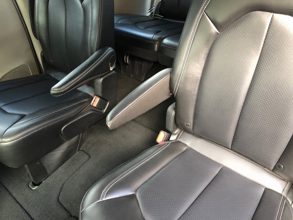 Used 2024 Chrysler Pacifica Touring-L FWD image 21