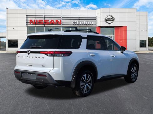 New 2026 Nissan Pathfinder SL FWD image 3