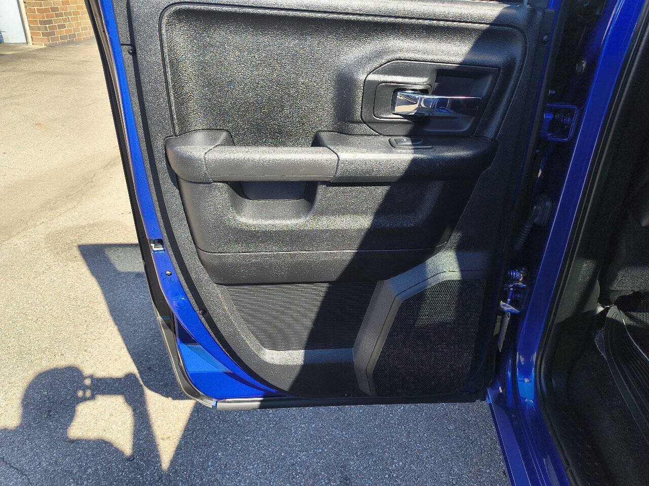 Used 2015 RAM 1500 Sport AWD/4WD image 18
